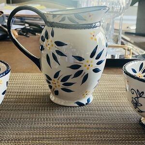 Temp-Tations Floral pitcher and bowls set